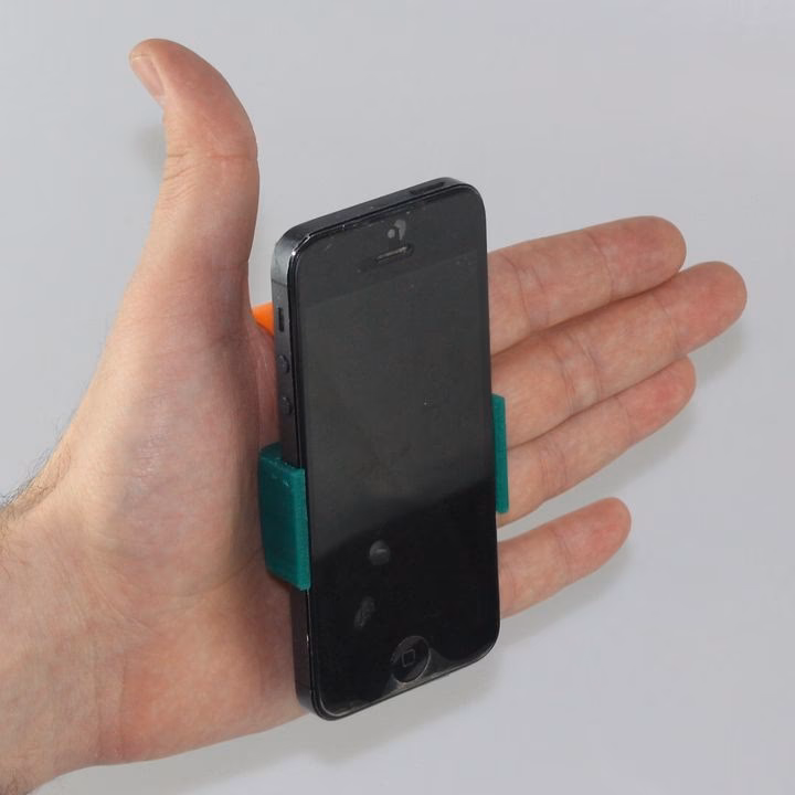 How many versions of Ios did the iPhone 4S support?