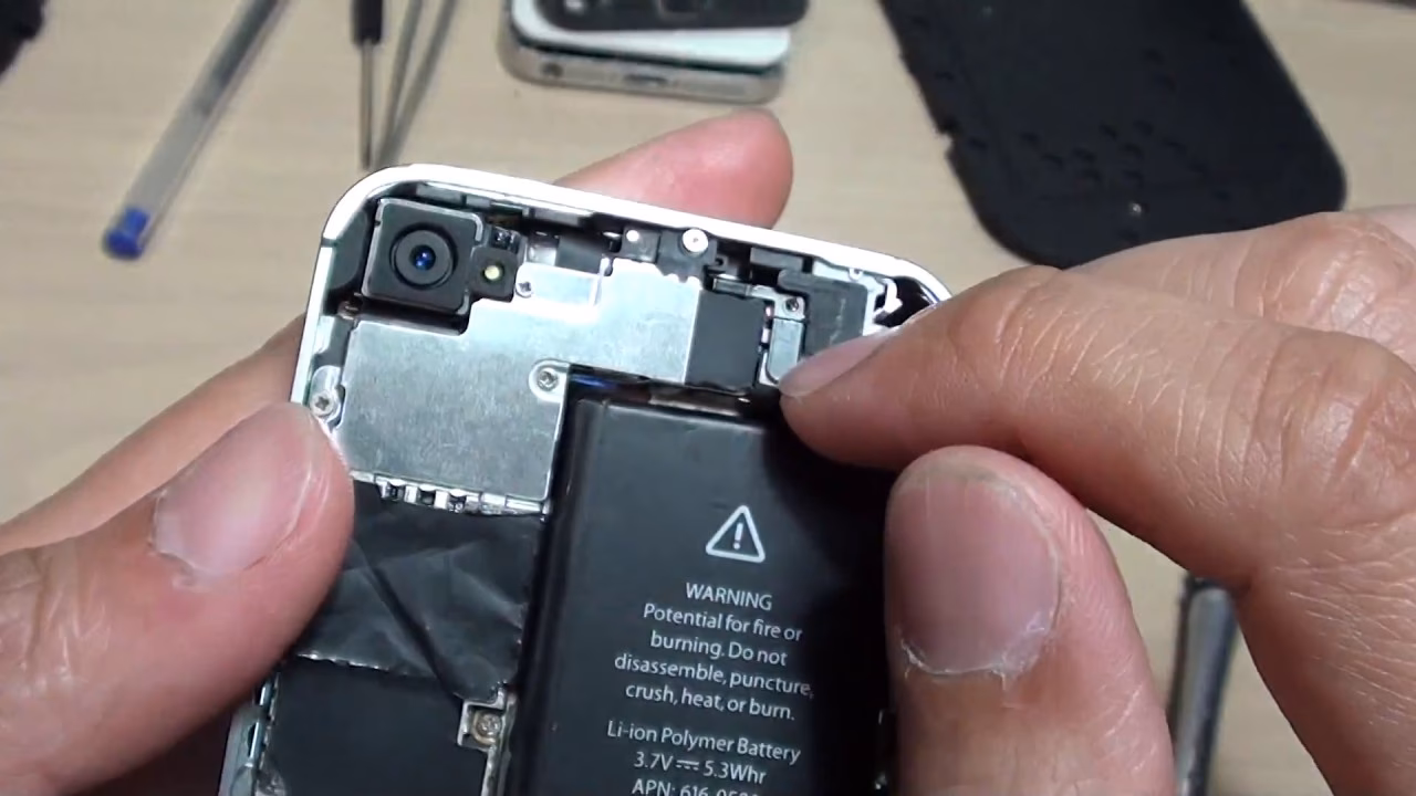 Why is my iPhone 4S Wi-Fi button grayed out?