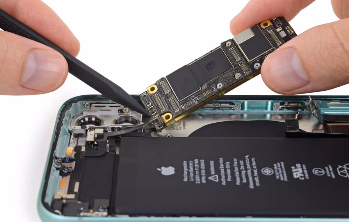 Wie finde ich die nächste iPhone Reparatur in meiner Nähe?
