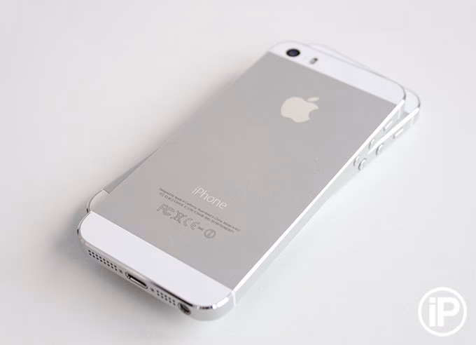 Что отличает белые модели 5 и 5S?