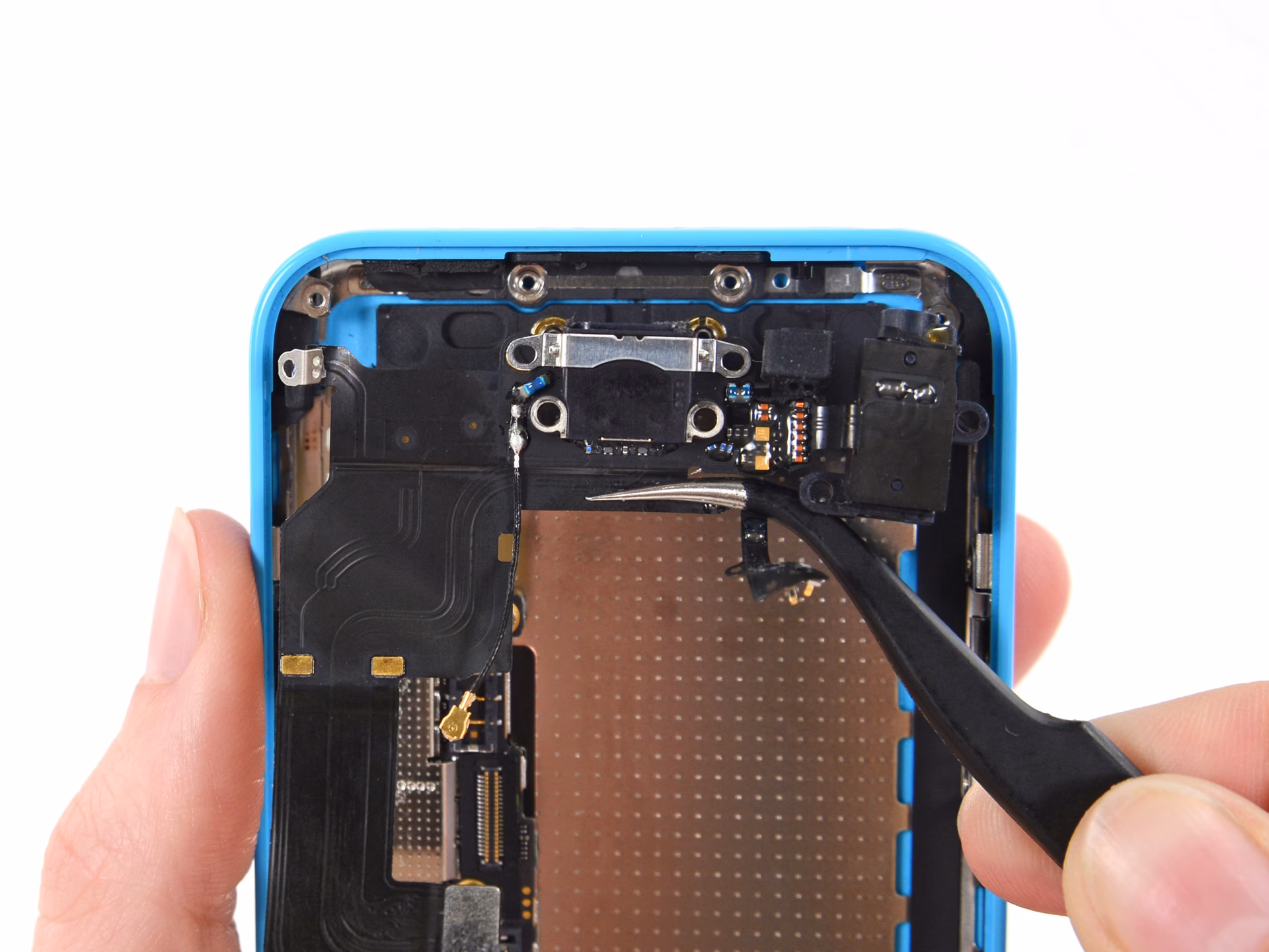 How to clean an iPhone charging port?