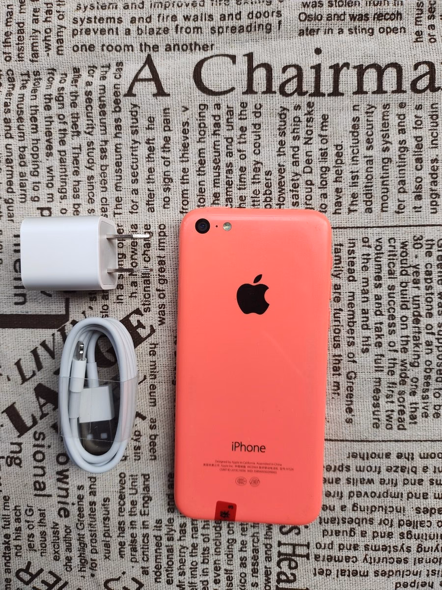 Can a 4 year old get an iPhone 5C unlocked?