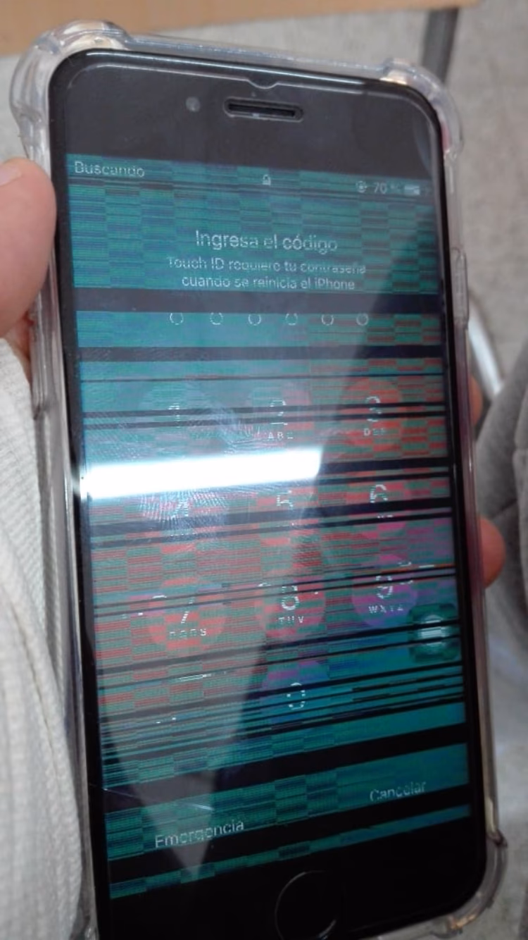 How to fix a glitchy iPhone screen without delay?