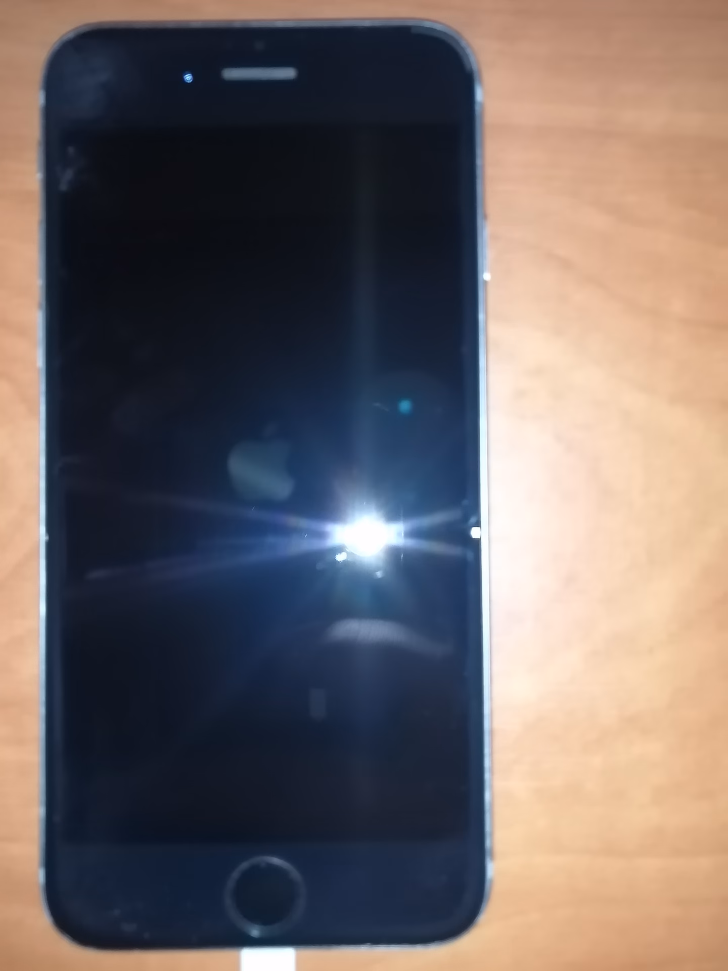 Does my iPhone 6s have black screen of death?