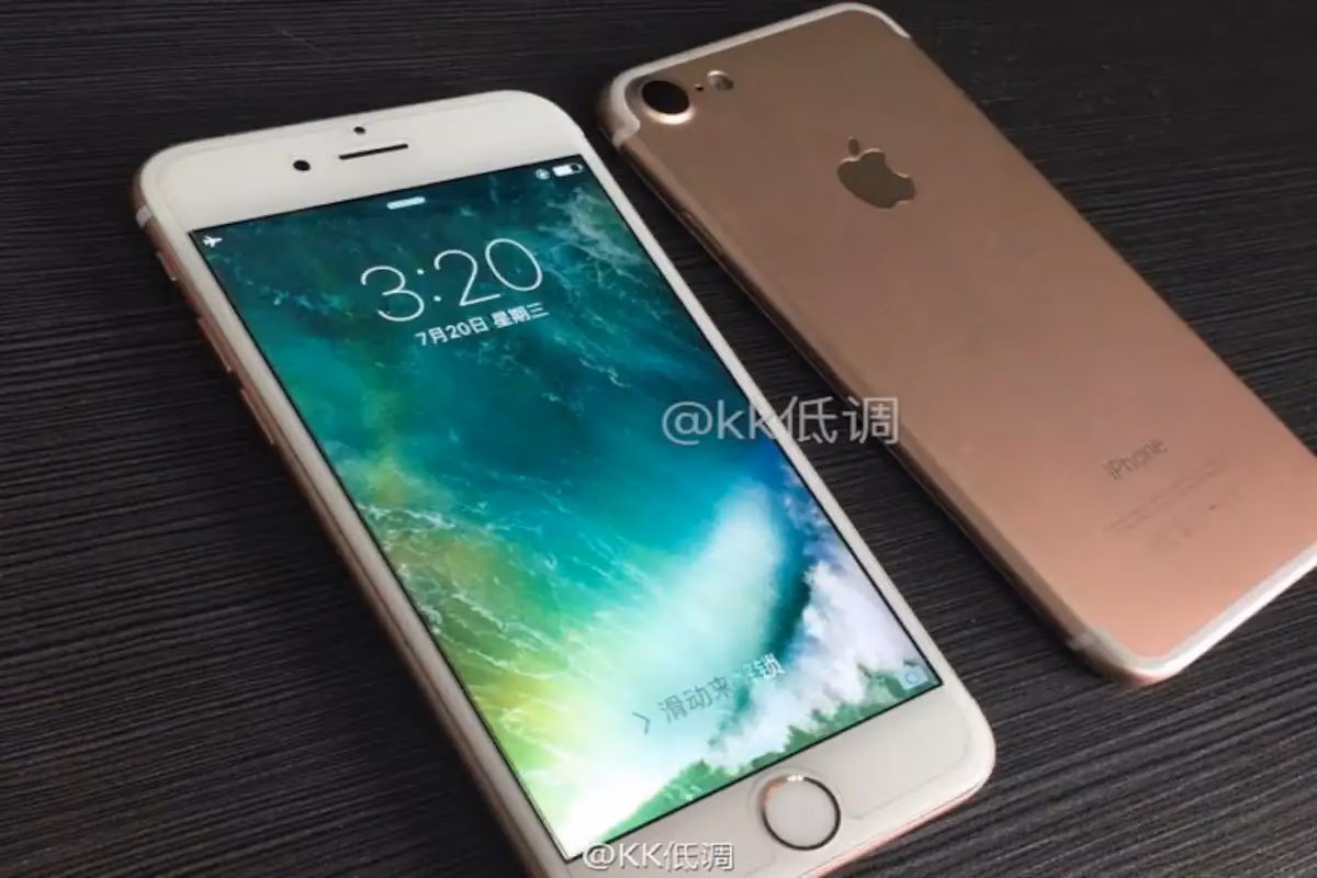 What is the lowest price for an iPhone 7 in India?