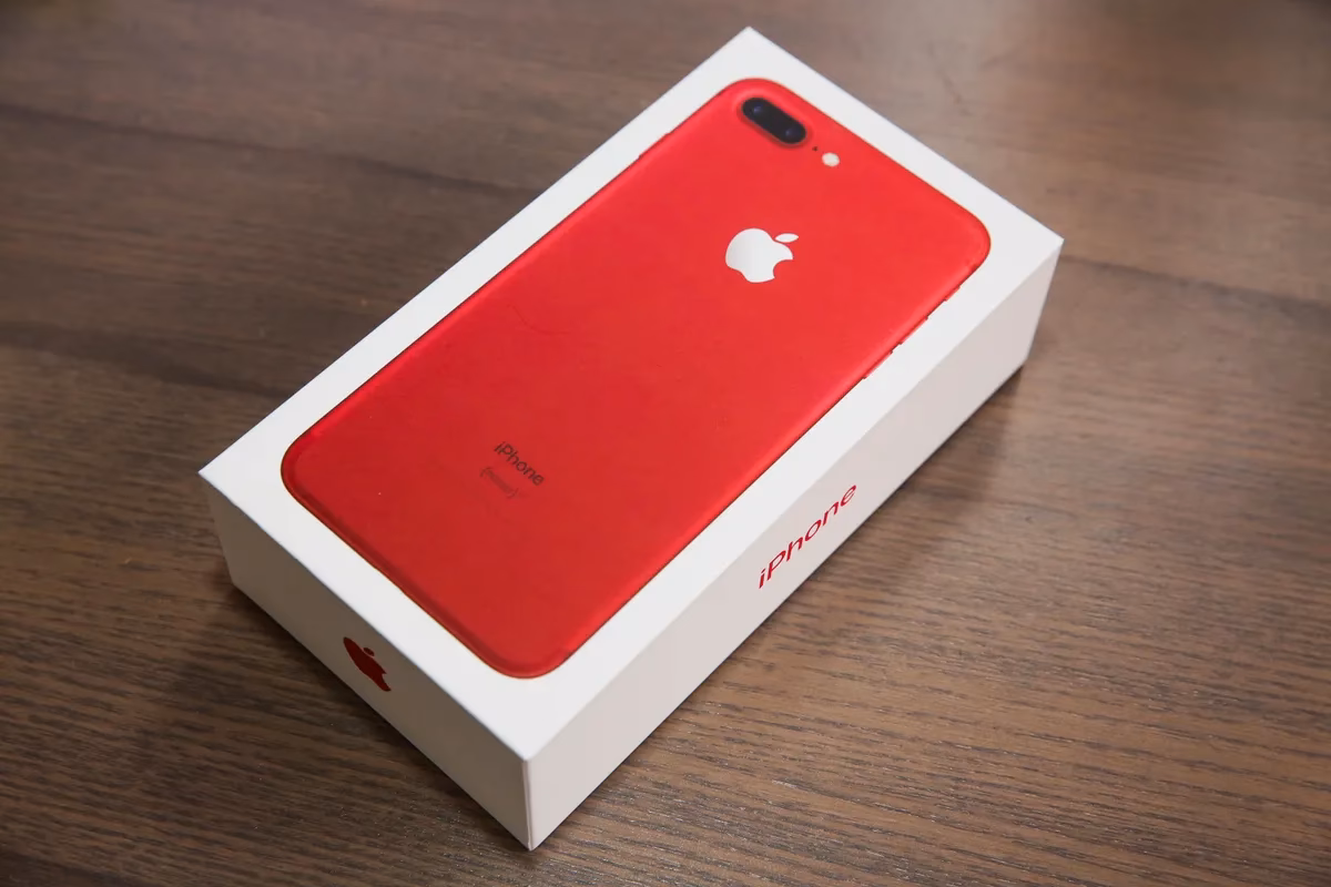 What is iPhone 7 Plus (product) Red?