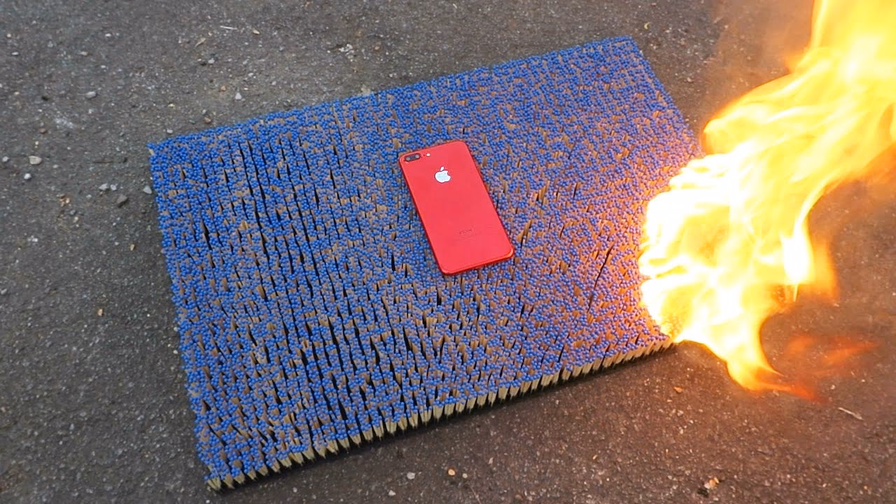 What is iPhone 7 & iPhone 7 Plus (product)Red Special Edition?