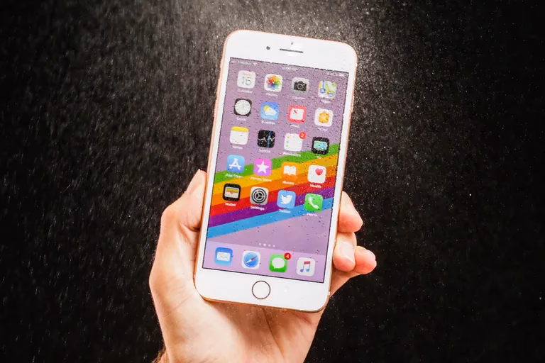 Does the iPhone 8 Plus run iOS 11?