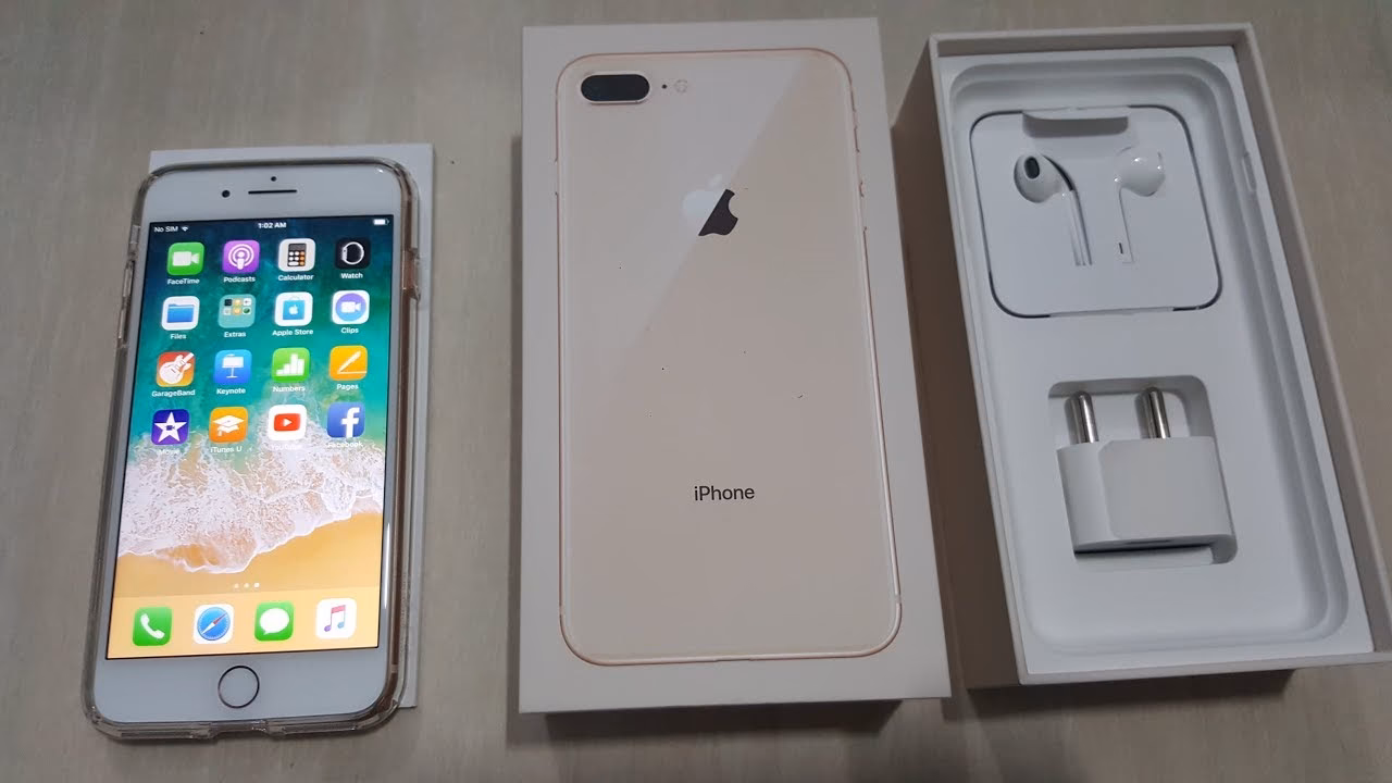 Does iPhone 8 Plus have a camera?