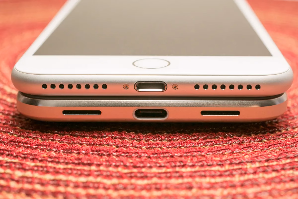 How do I connect a USB-C power adapter to my iPhone 8?