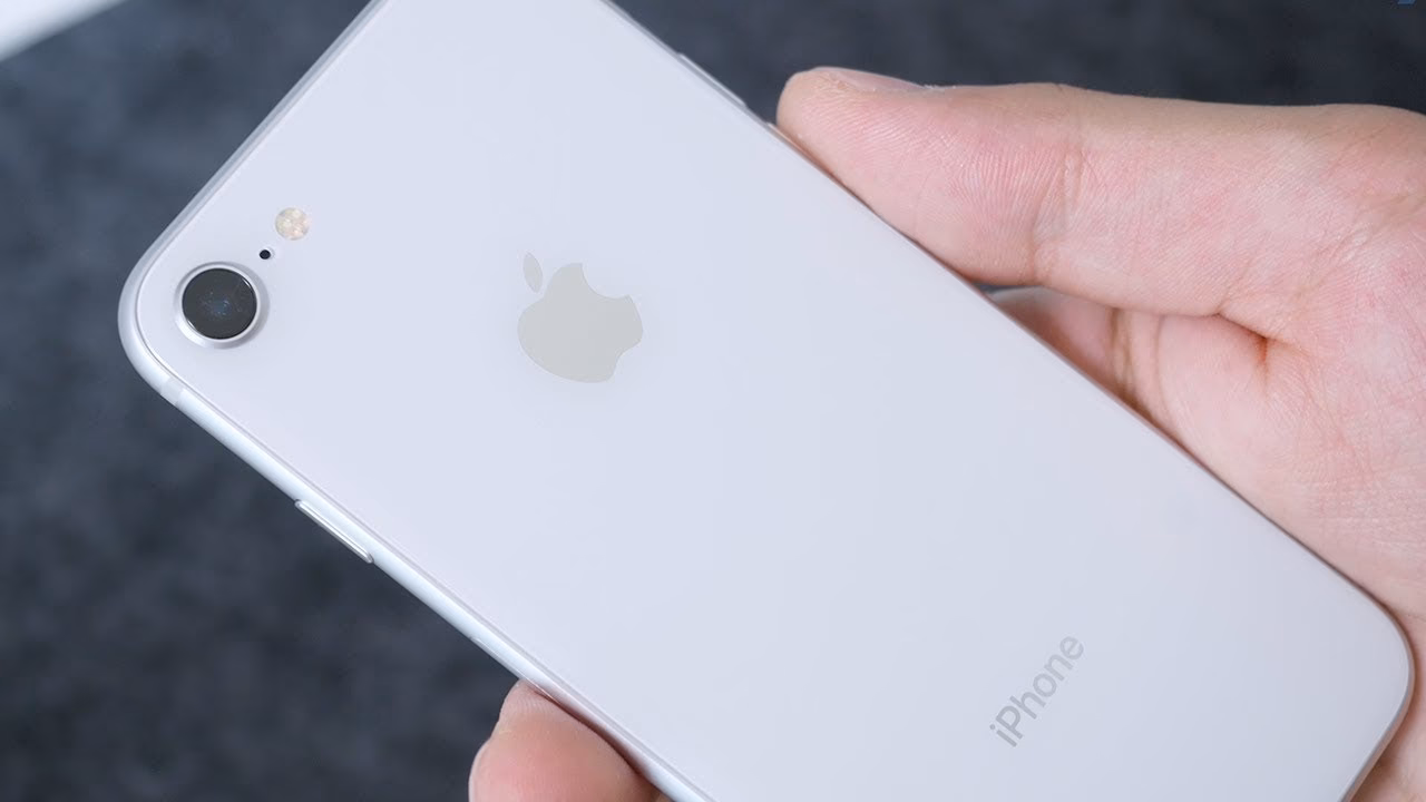 What color is Apple iPhone?