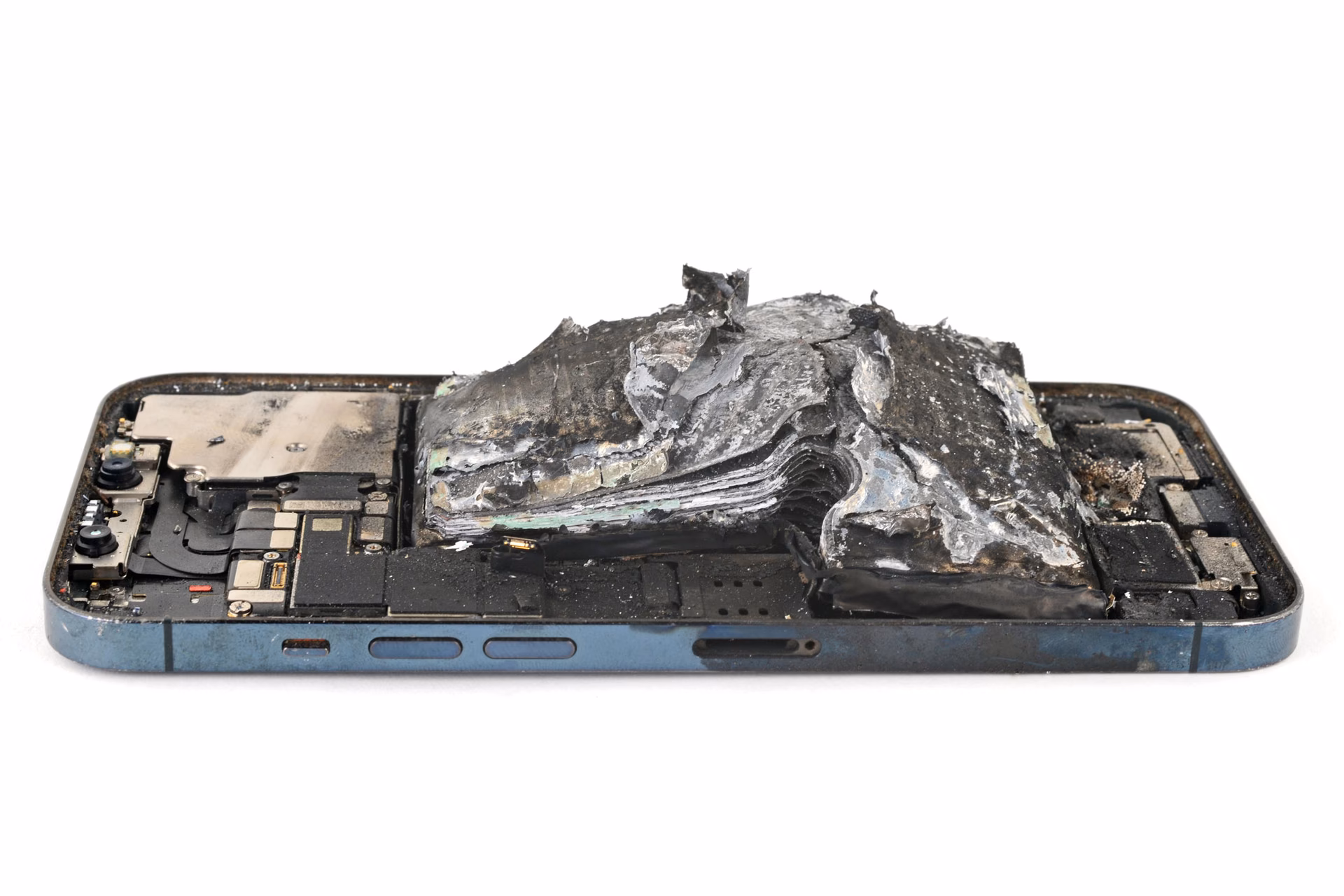 Will iPhone 17 air's battery be encased in steel?