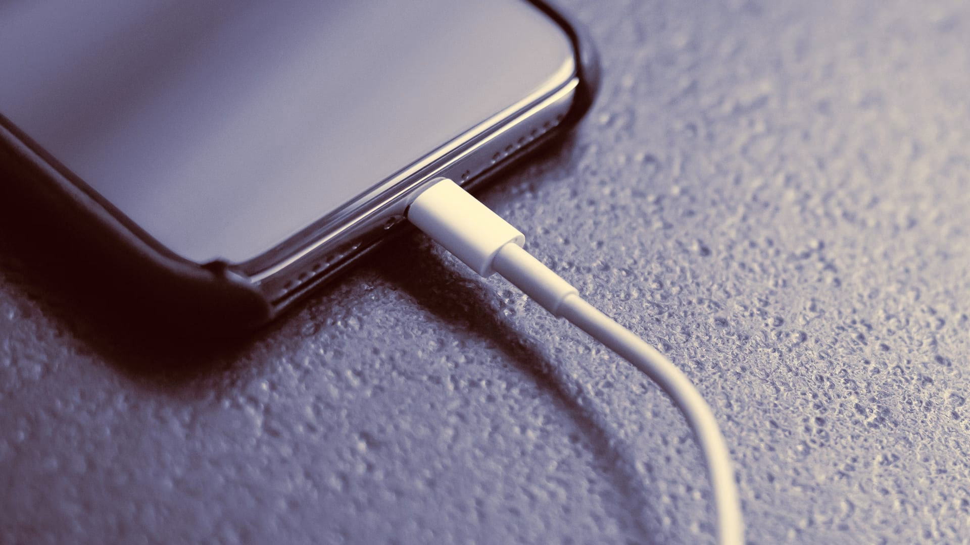 Are there any open Apple recalls & service programs?