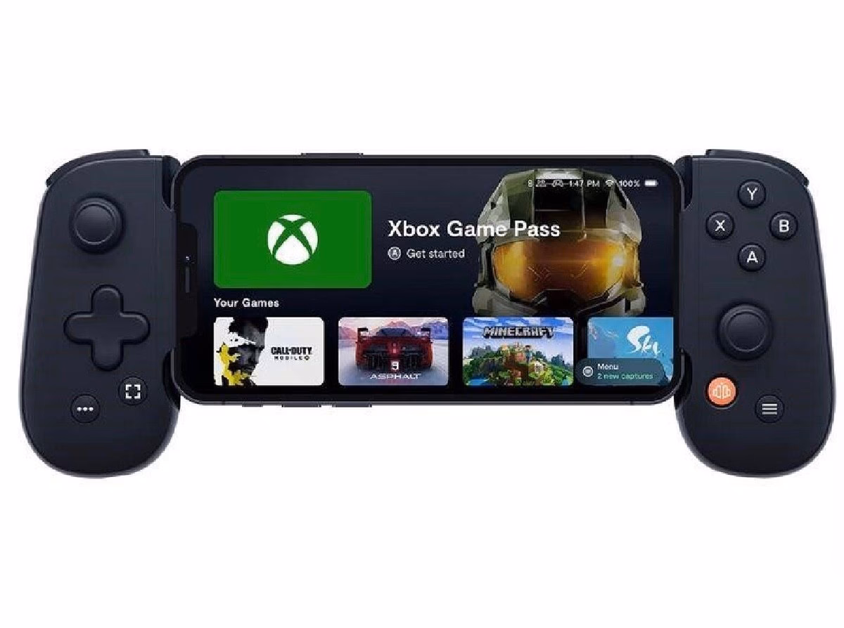 How do I connect an MFI controller to my iPhone for Fortnite?