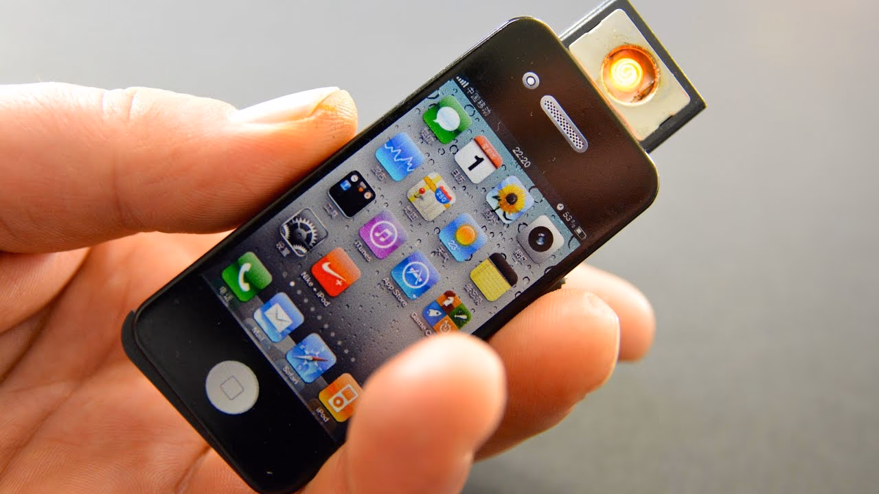 Which Apple devices use the Lightning cable?