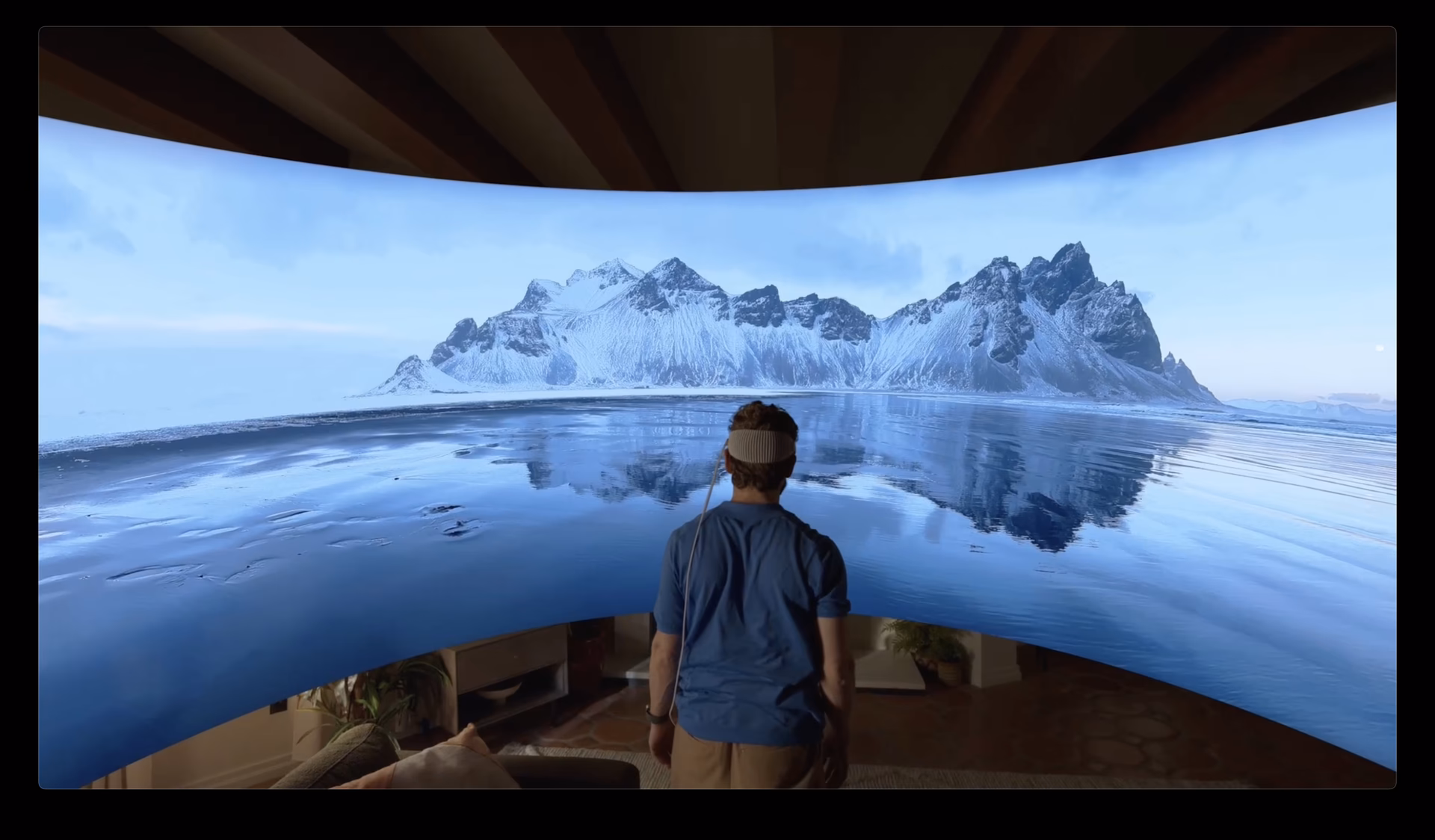 Can I print a panoramic photo on canvas?