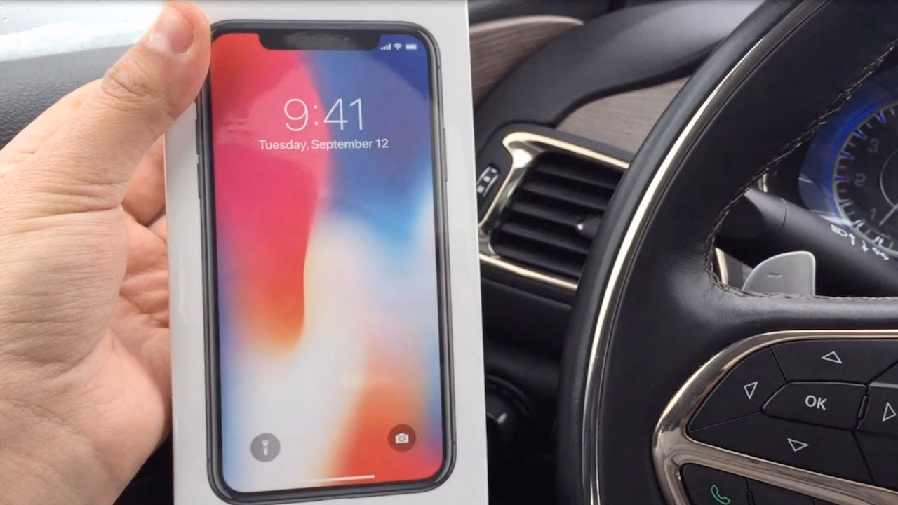 How do I pick up items from Apple Store?