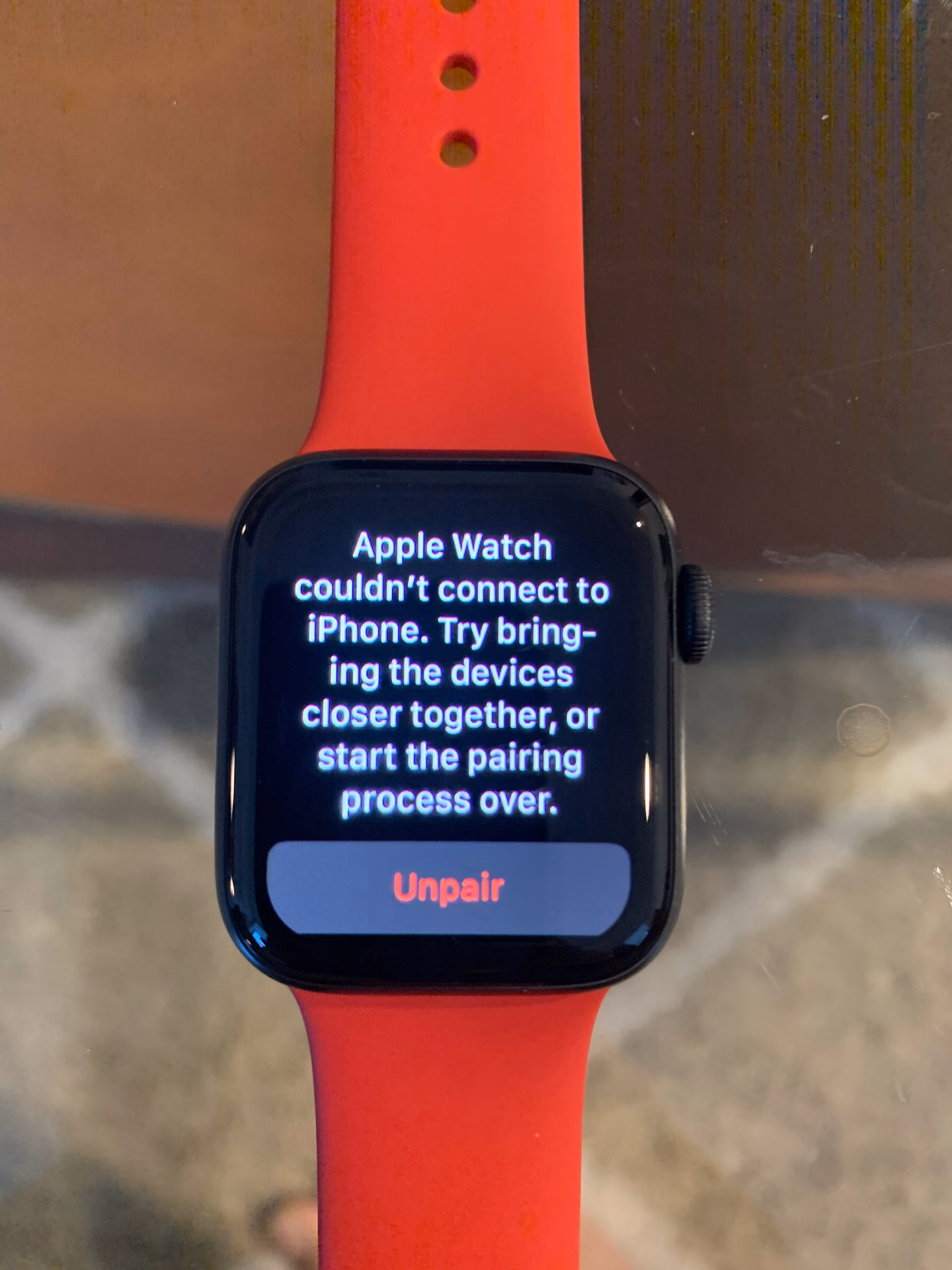 Does iPhone XR work with Apple Watch SE 2nd Gen?