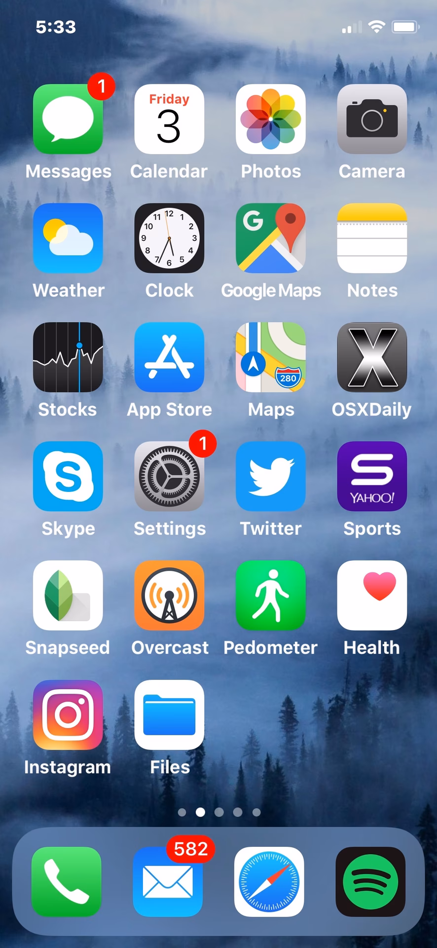 What is the screenshot size of iPhone 12 XS Max?