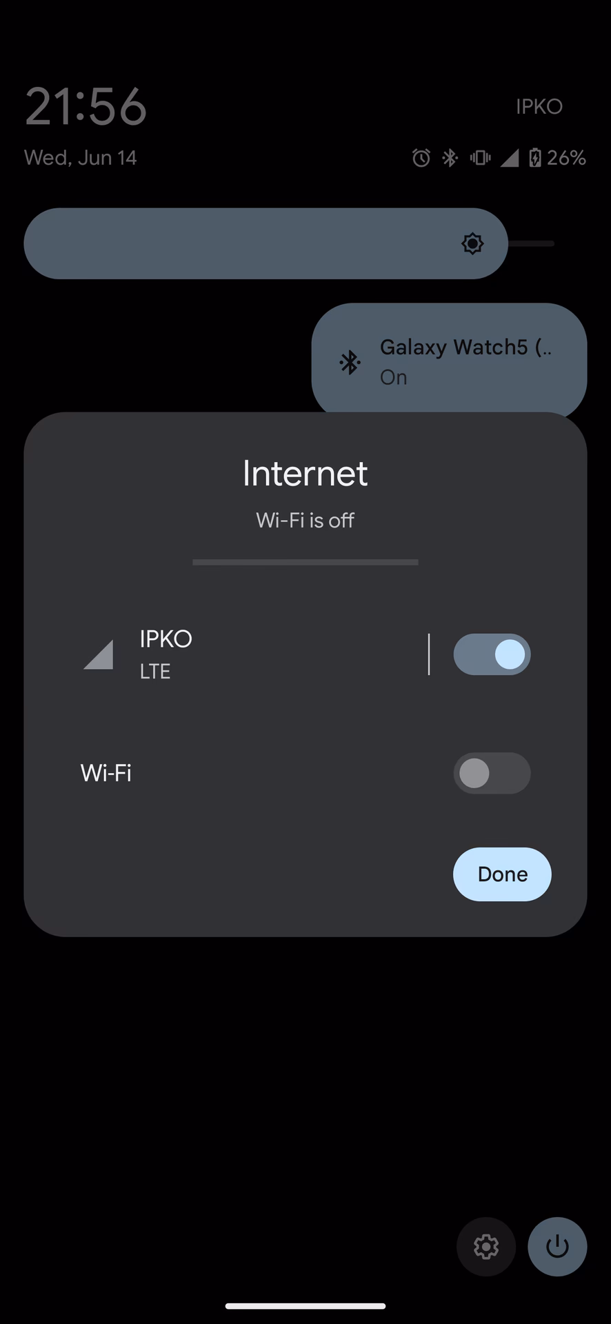 What are the types of mobile plans offered by IPKO?
