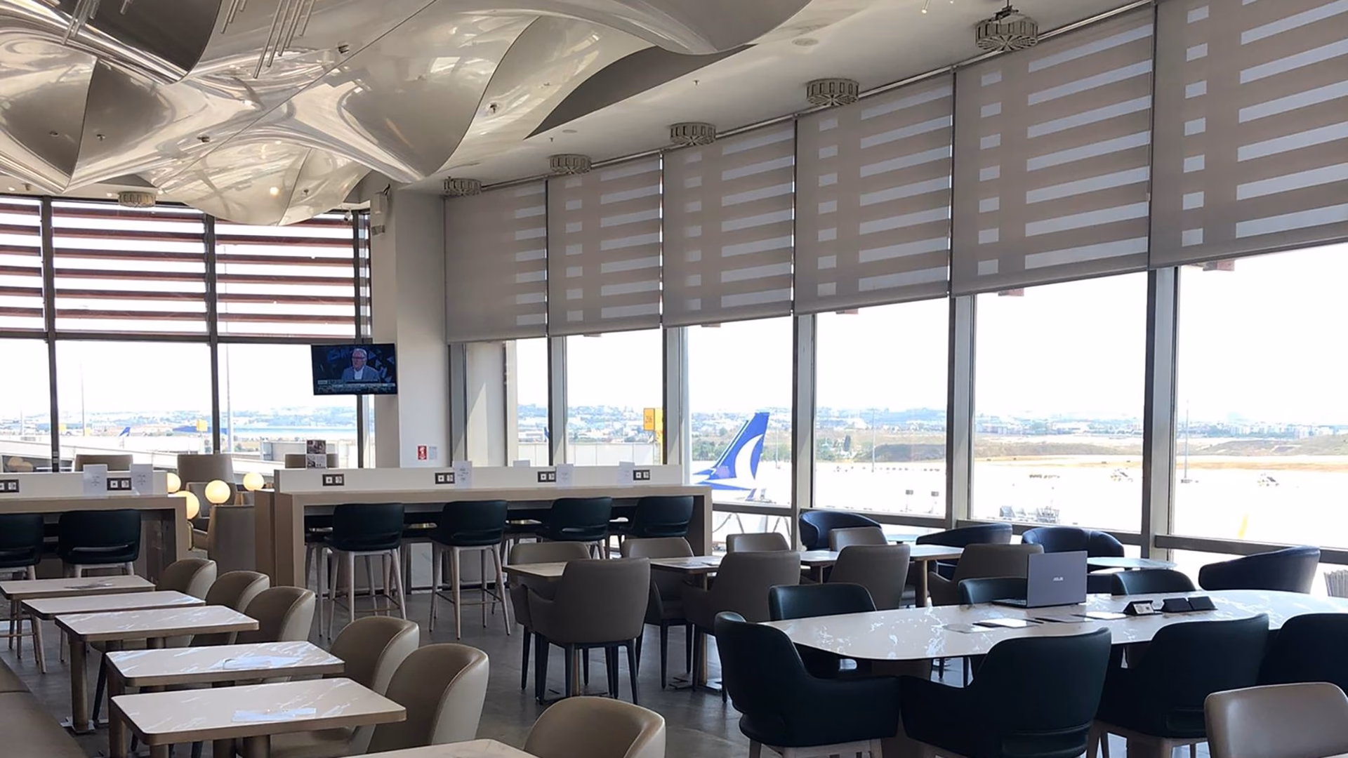 What is international lounge at Istanbul Sabiha Gökçen Airport?