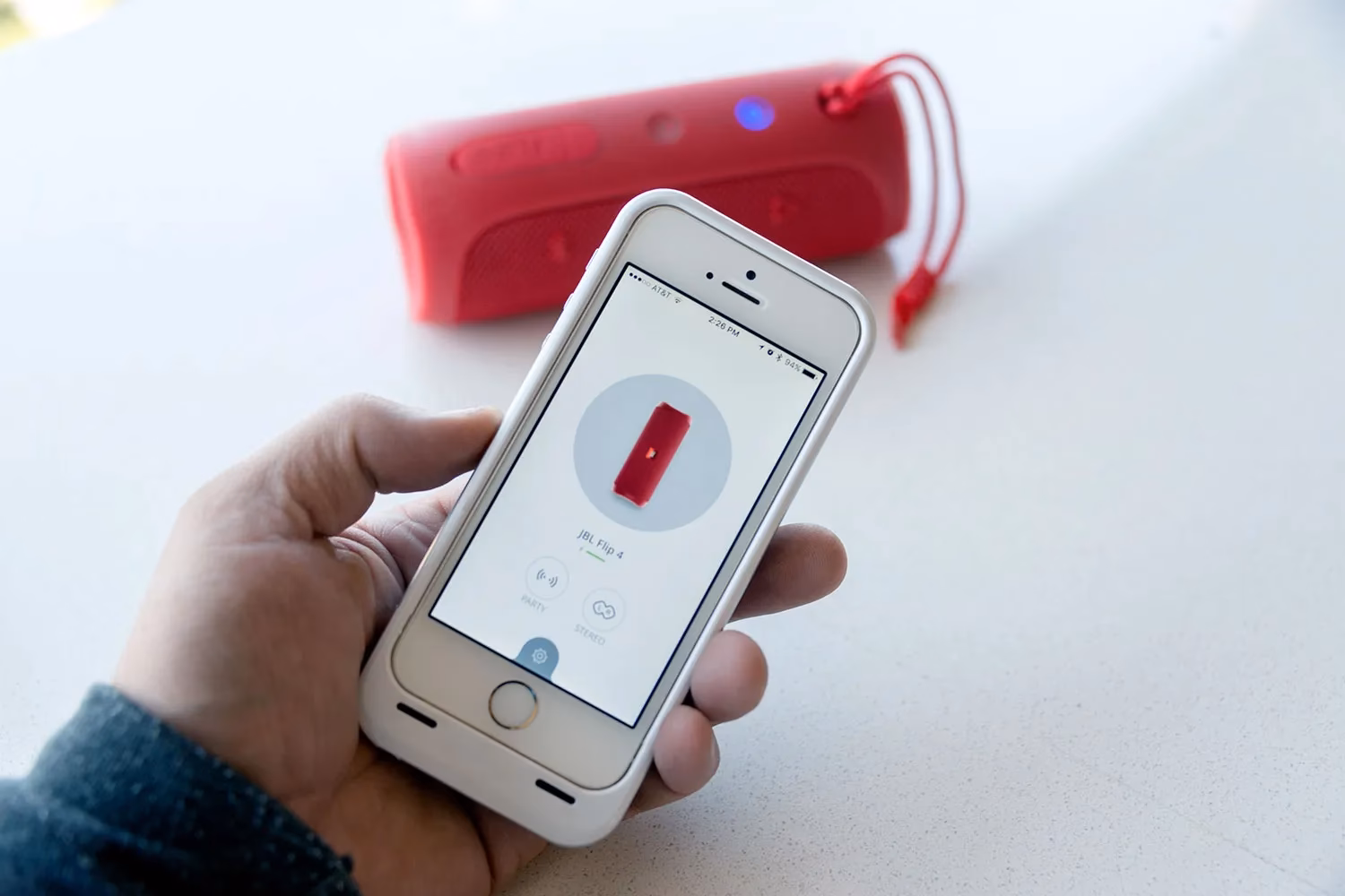 How to pair JBL flip 4?