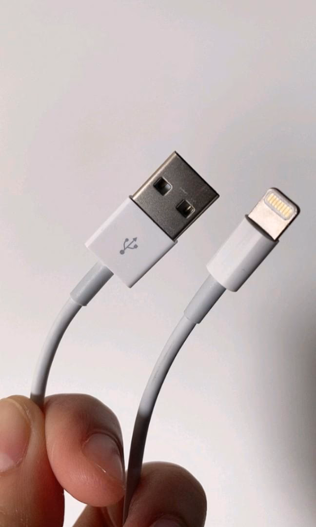 Apakah kabel iPhone ORI bisa dijual di Tokopedia?