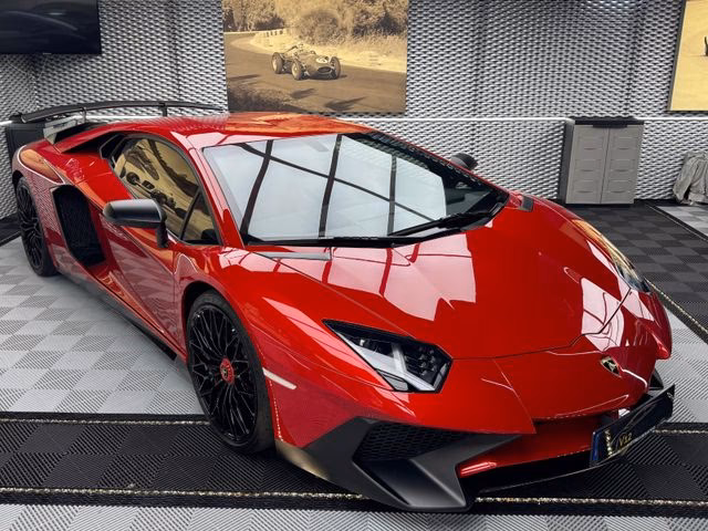 Welches Getriebe hat der Lamborghini Aventador?