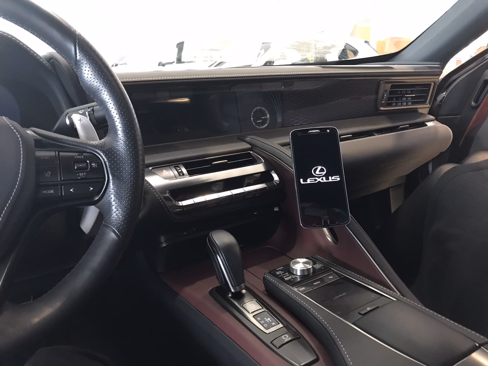 Does the 2021 Lexus LC 500 have Android Auto?