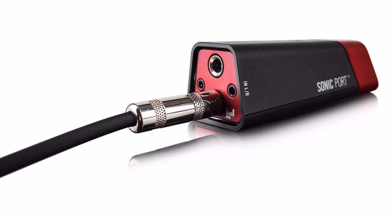 How do I connect the Sonic port to my iPad?