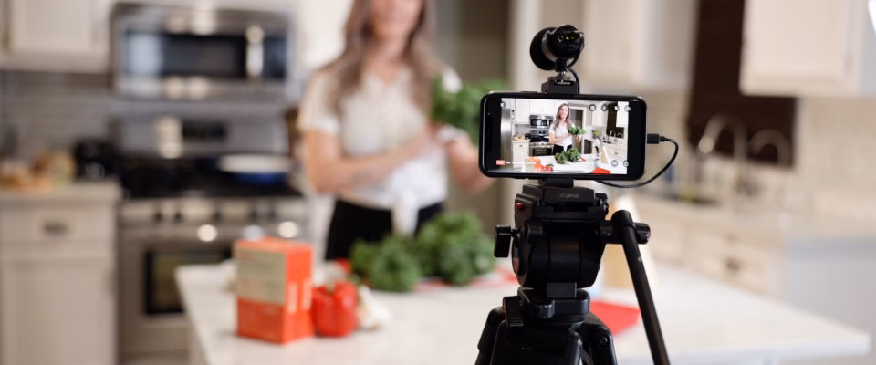 How to stream a live stream from an iPhone?