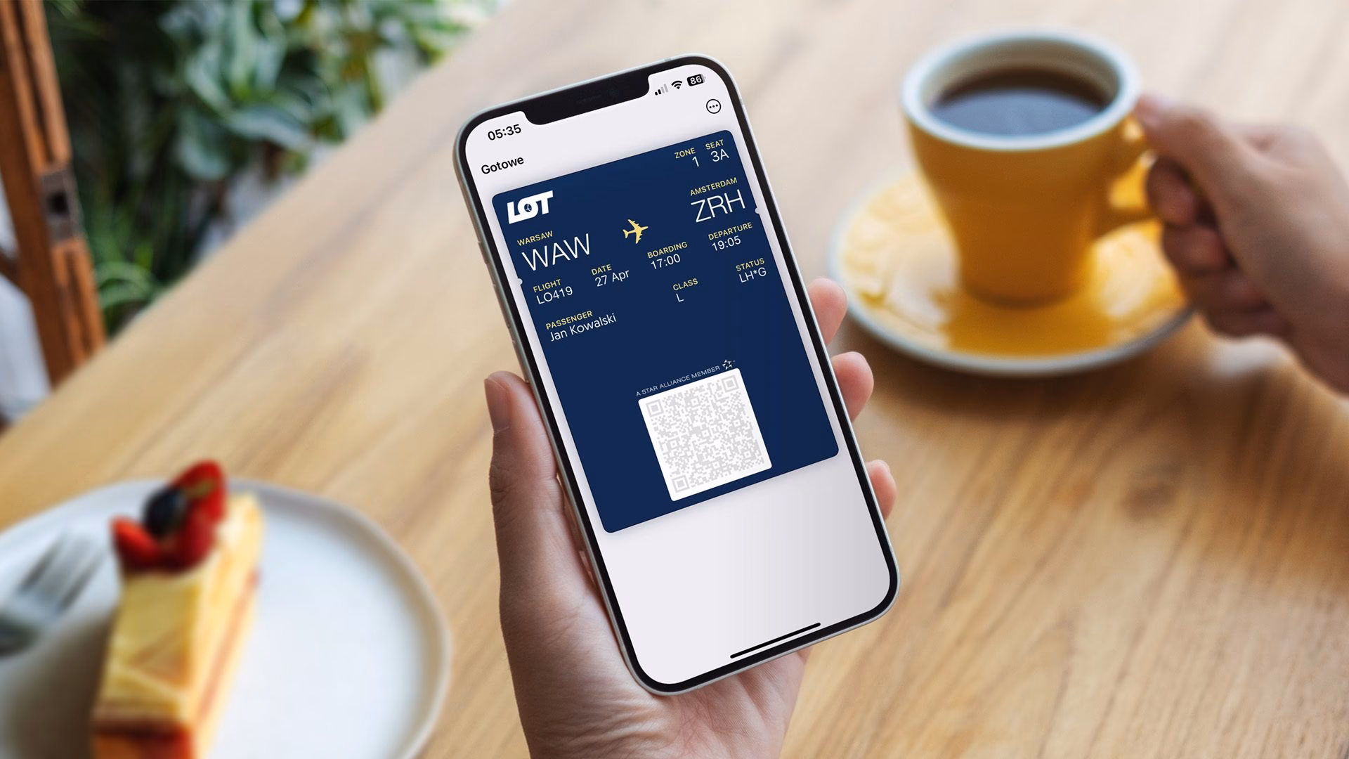 How do I check in on LOT Polish Airlines?
