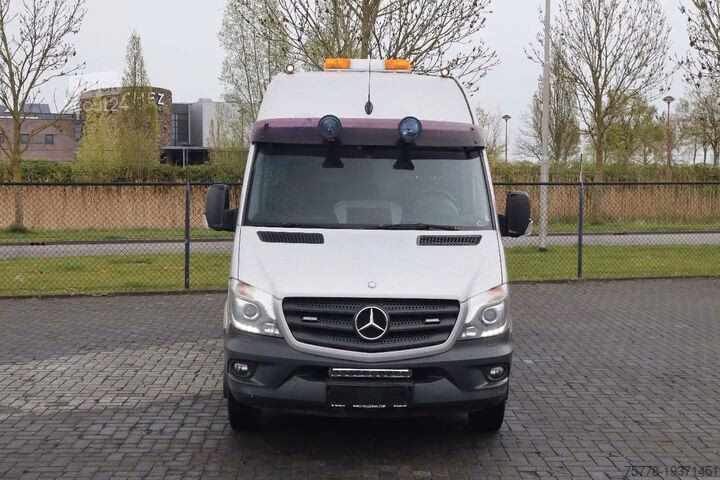 Welche getriebeoptionen bietet der Mercedes-Benz Sprinter?