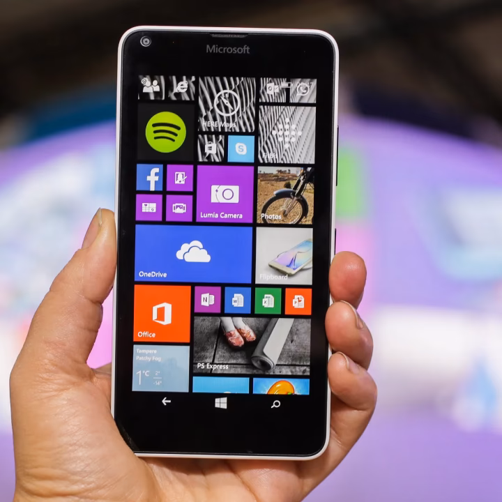Does Microsoft have a mobile phone market?