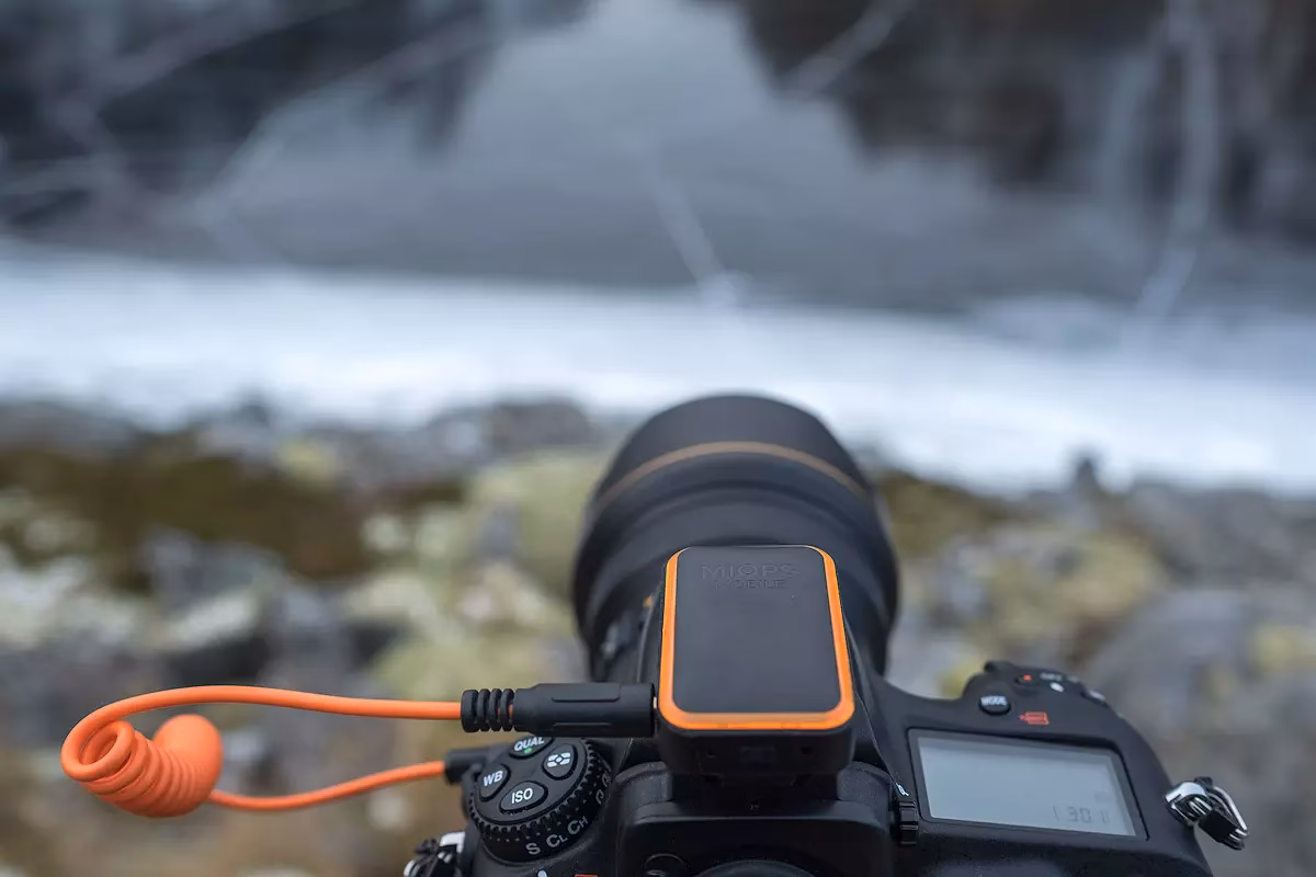 How to connect miops smart to a smartphone?