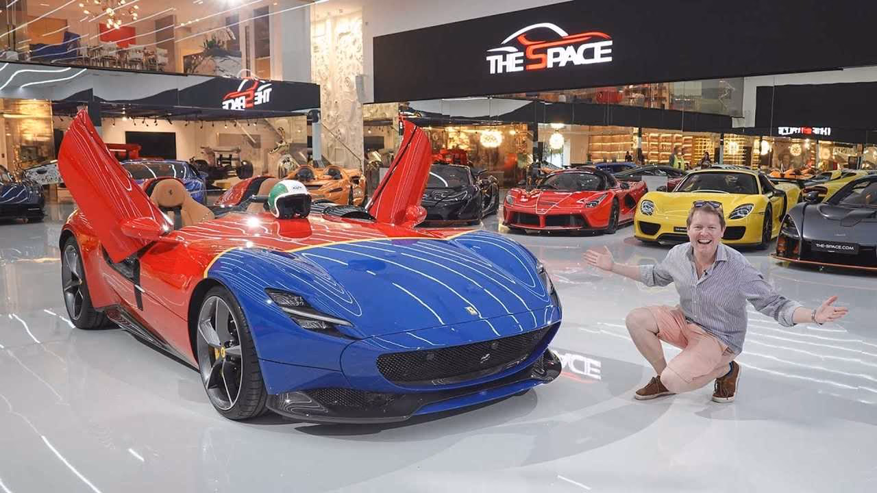 Which mobile phones are available in UAE?