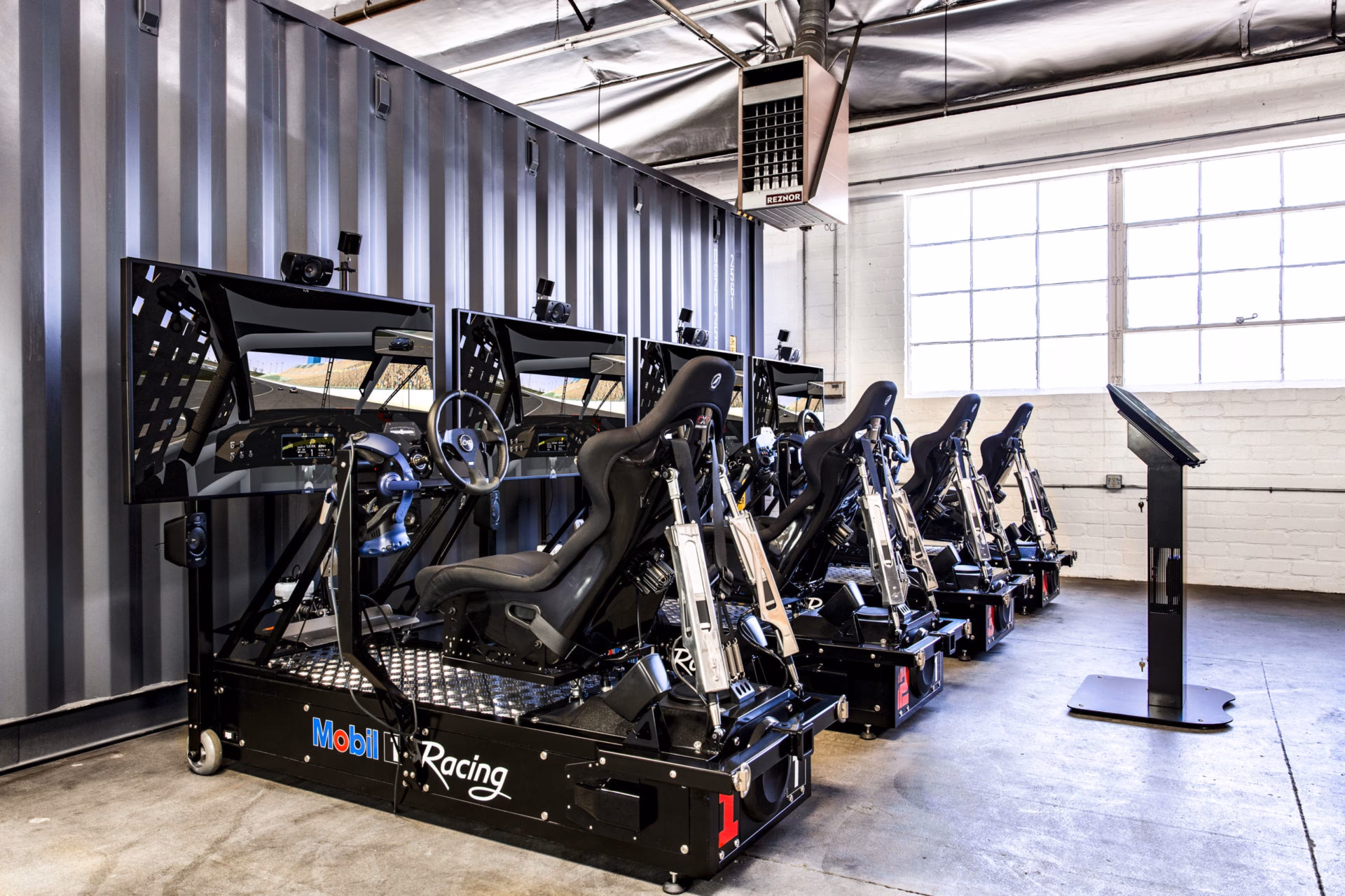 How to create a mobile app simulator?