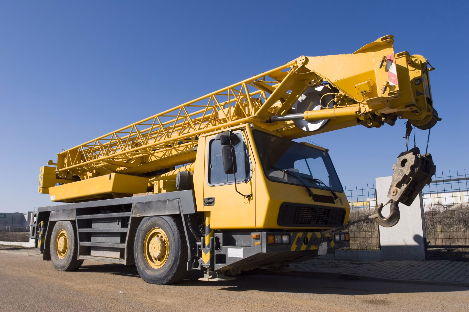 Where to buy cranes & lifting equipment?