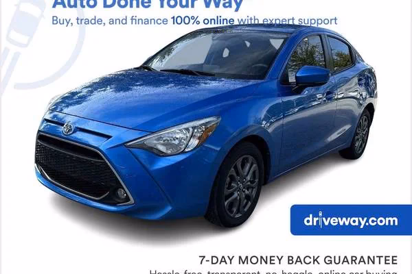 Wie groß ist der Kofferraum des Toyota Yaris?