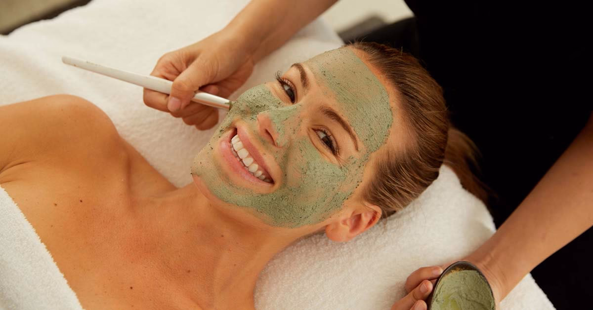 What is the aesthetic mobile clinic?