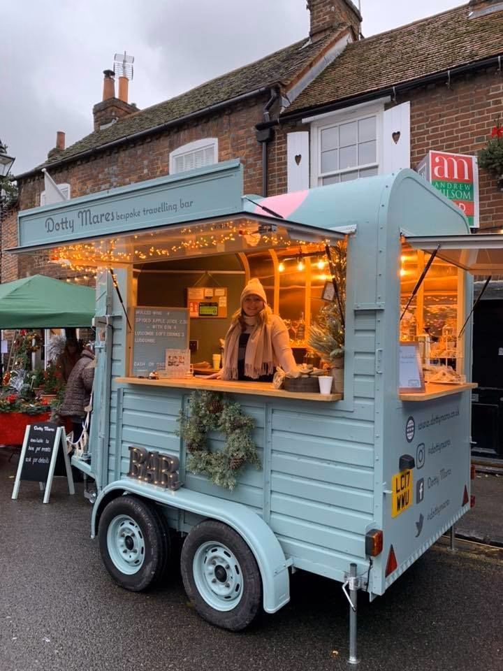 What makes a good outdoor food cart design?