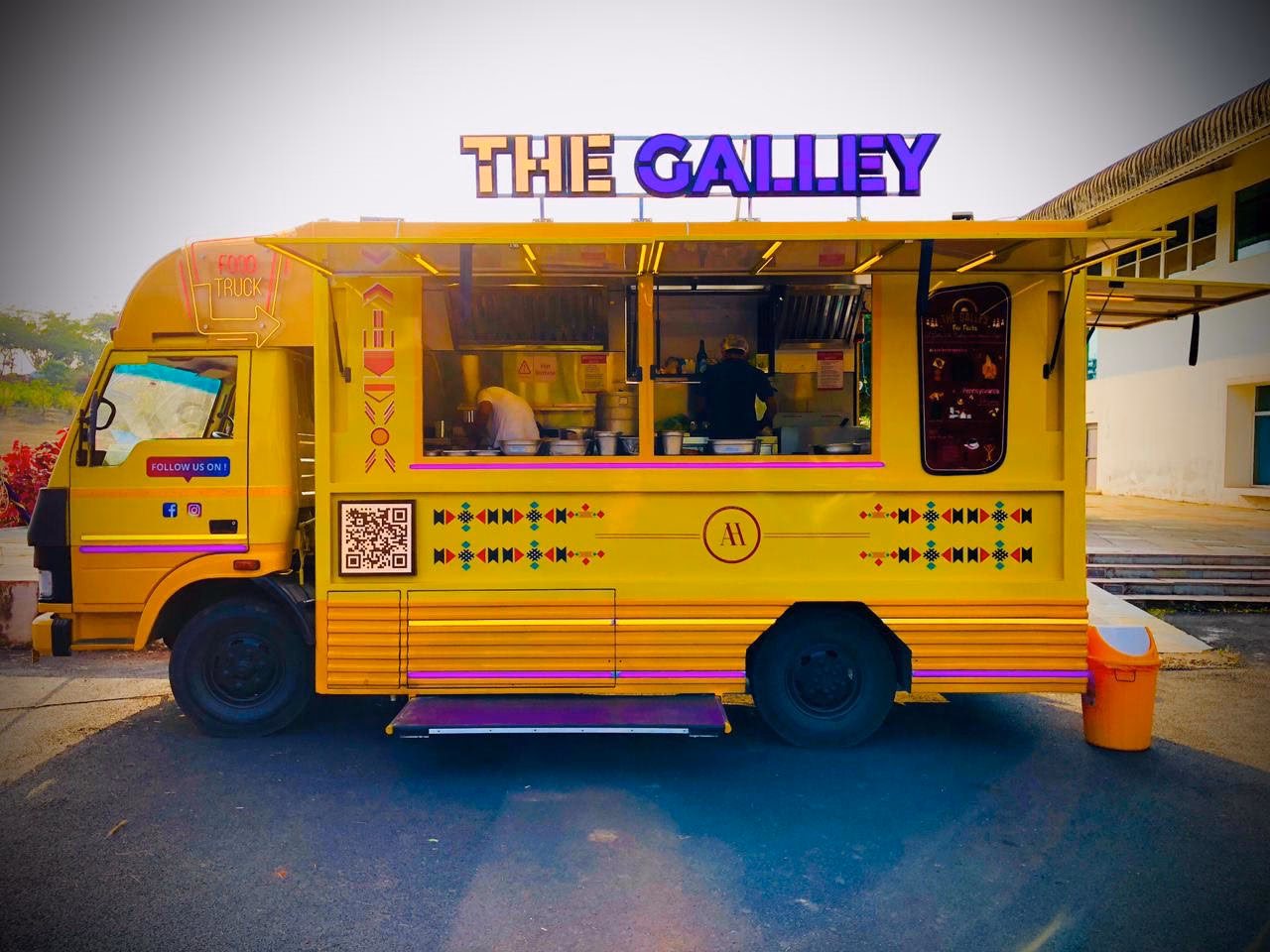 What is a mobile vending cart?