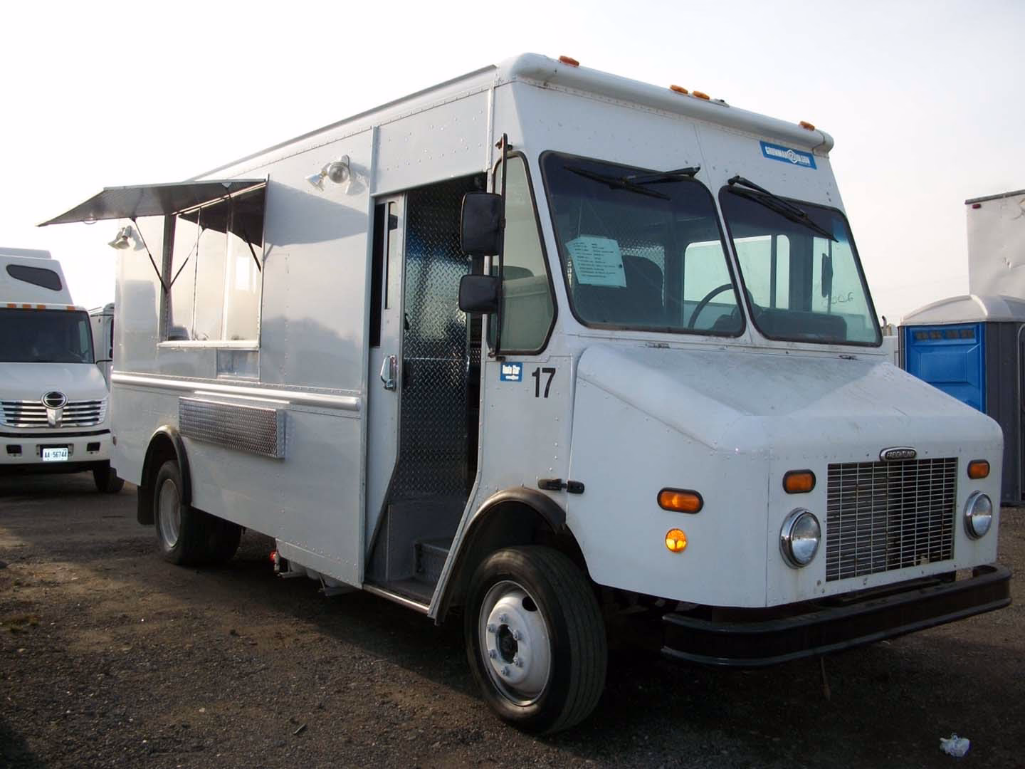 Where can I buy a food truck in Ontario?