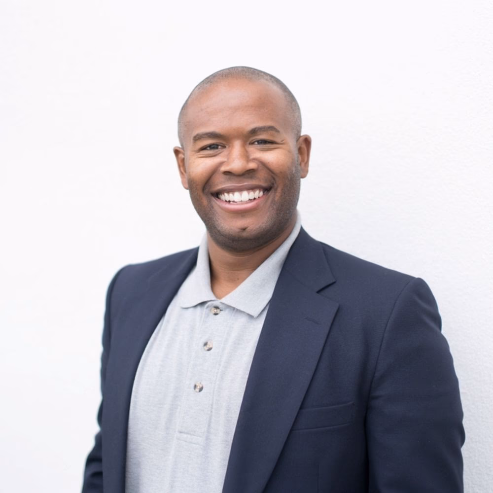 What does a ton mobile home appraiser do?