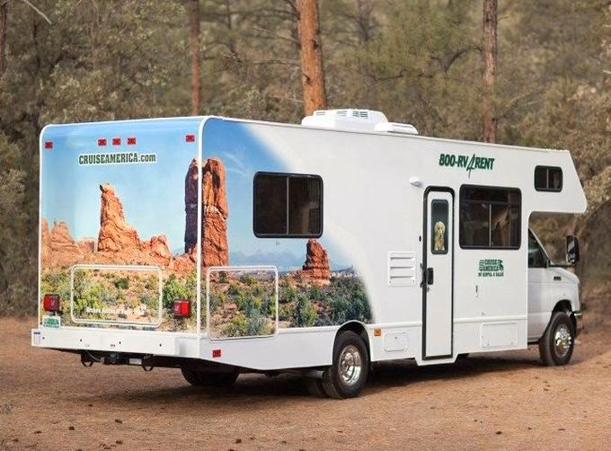Where can I buy a camper & RV in Canada?
