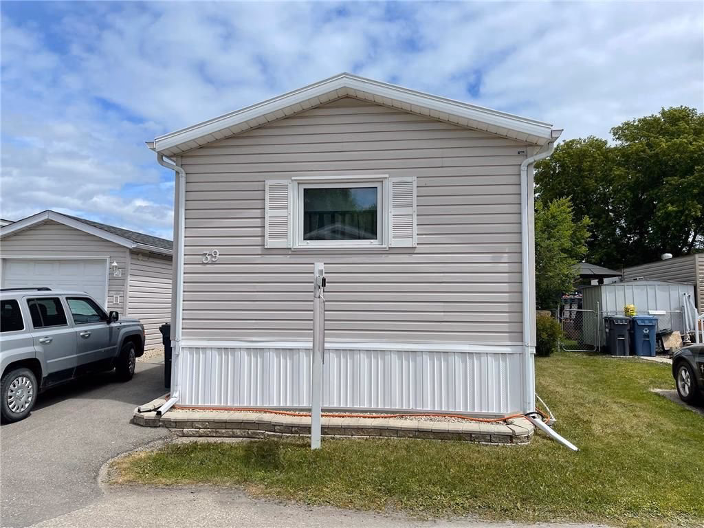 Where to Park a motorhome in Winnipeg?