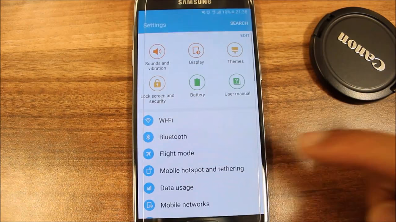 How do I connect my Samsung S7 to WiFi?