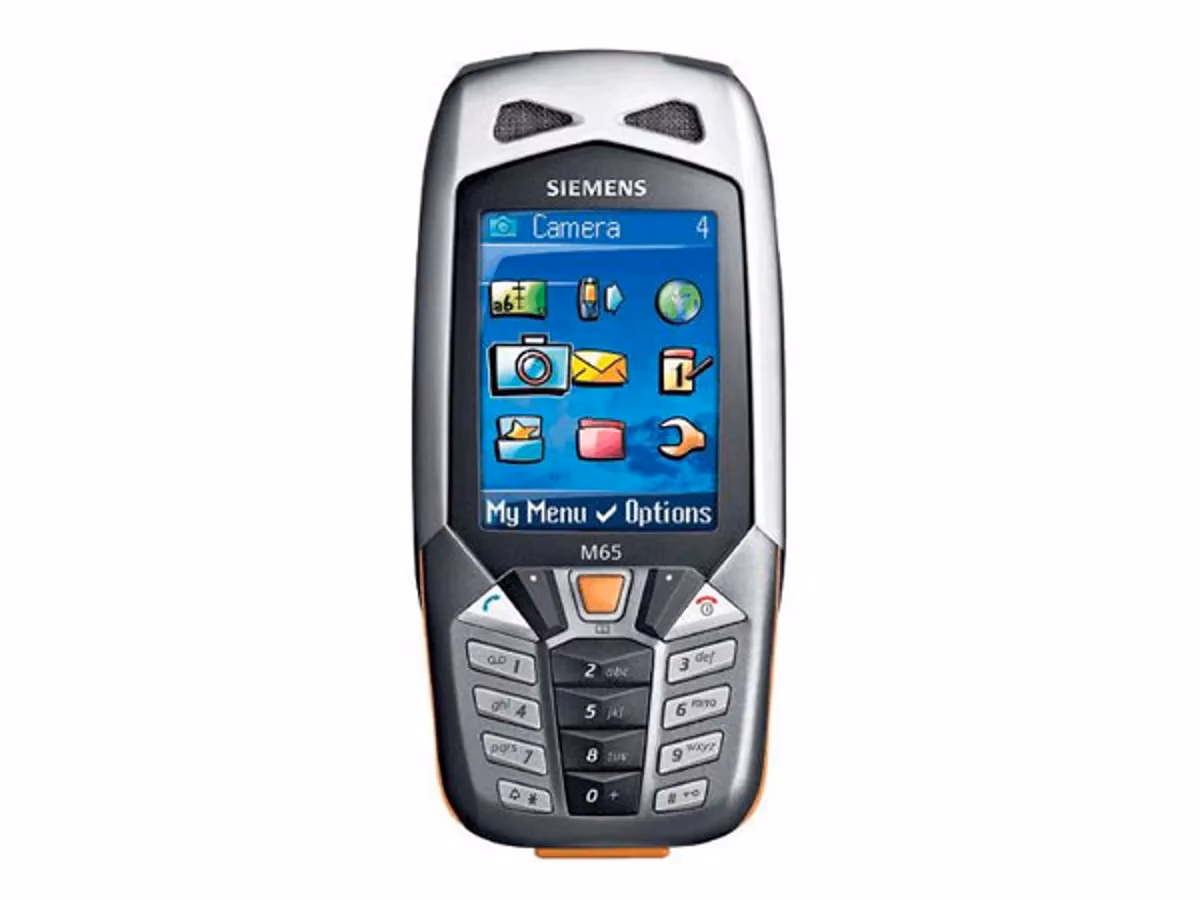 What mobile phones were made in 2004?