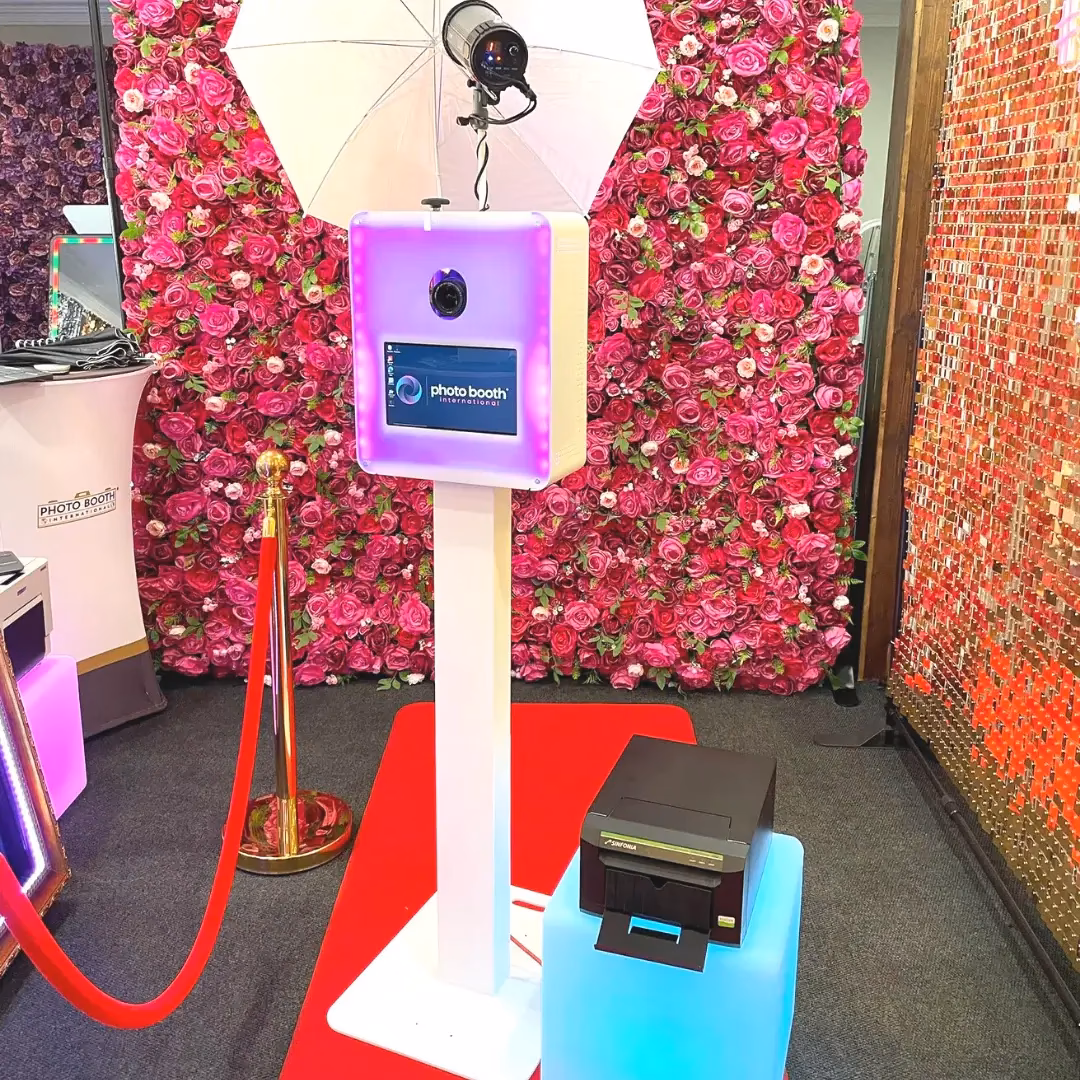 Who is photo booth place?