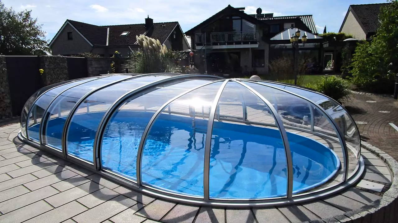 Was ist eine aufblasbare Poolabdeckung?